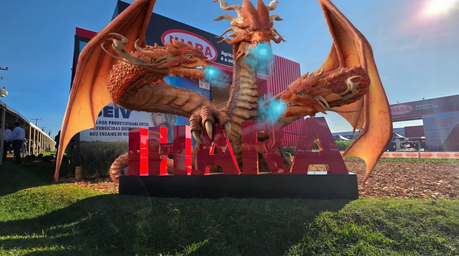 Trouxeram um dragão de 3 cabeças para Show Rural Coopavel